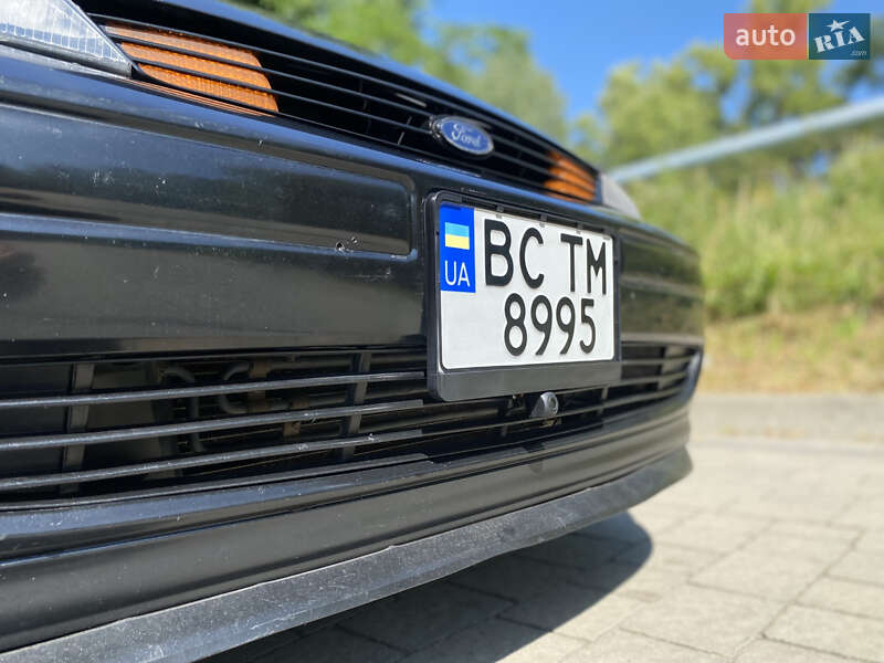 Седан Ford Focus 2000 в Львове