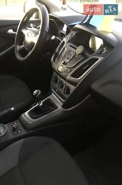 Универсал Ford Focus 2013 в 