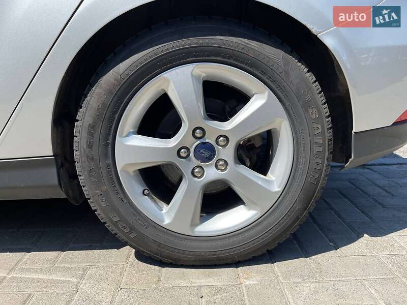 Хэтчбек Ford Focus 2018 в Черновцах