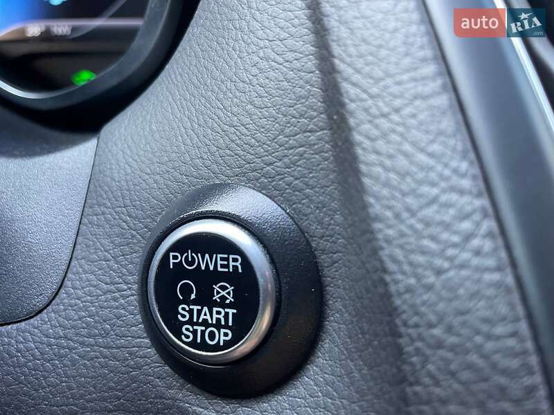 Хэтчбек Ford Focus 2018 в Черновцах