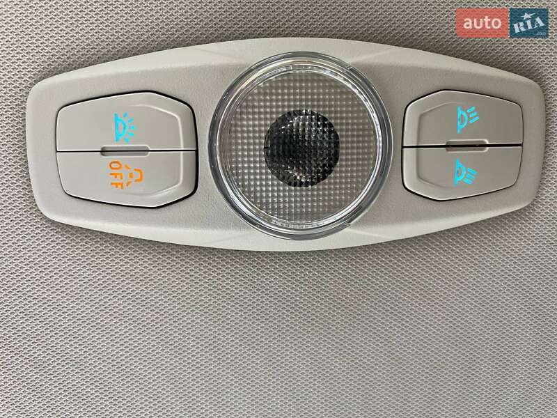 Хэтчбек Ford Focus 2018 в Черновцах