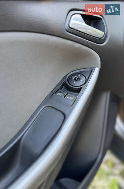 Седан Ford Focus 2013 в 