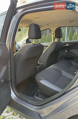 Седан Ford Focus 2013 в 