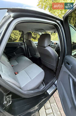 Седан Ford Focus 2005 в 