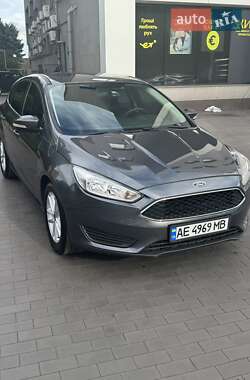 Хэтчбек Ford Focus 2016 в 