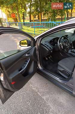 Универсал Ford Focus 2014 в 