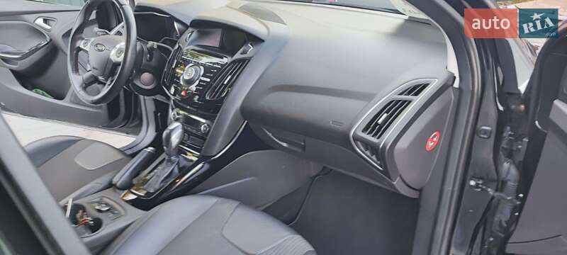 Хэтчбек Ford Focus 2013 в Каменец-Подольском