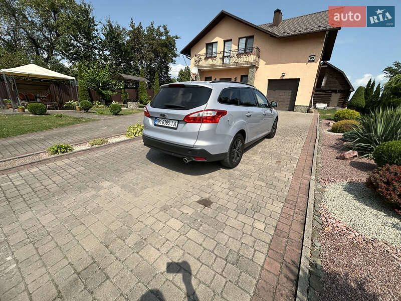 Универсал Ford Focus 2012 в Ивано-Франковске