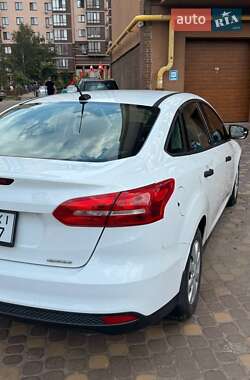 Седан Ford Focus 2016 в 