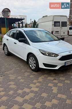 Седан Ford Focus 2016 в 