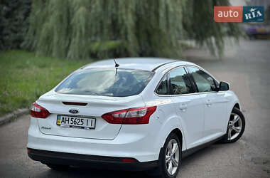 Седан Ford Focus 2013 в 