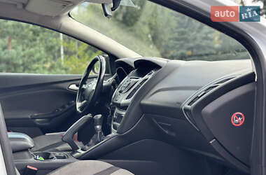 Седан Ford Focus 2013 в 