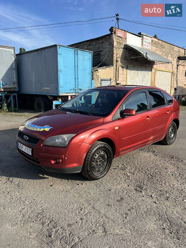 Хэтчбек Ford Focus 2009 в 