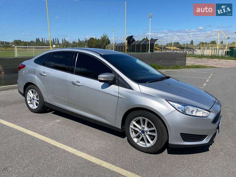 Седан Ford Focus 2016 в Чернигове фото 5 Седан Ford Focus 2016 в Чернигове