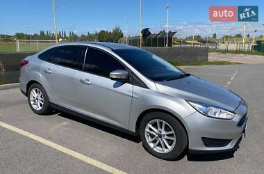 Седан Ford Focus 2016 в 