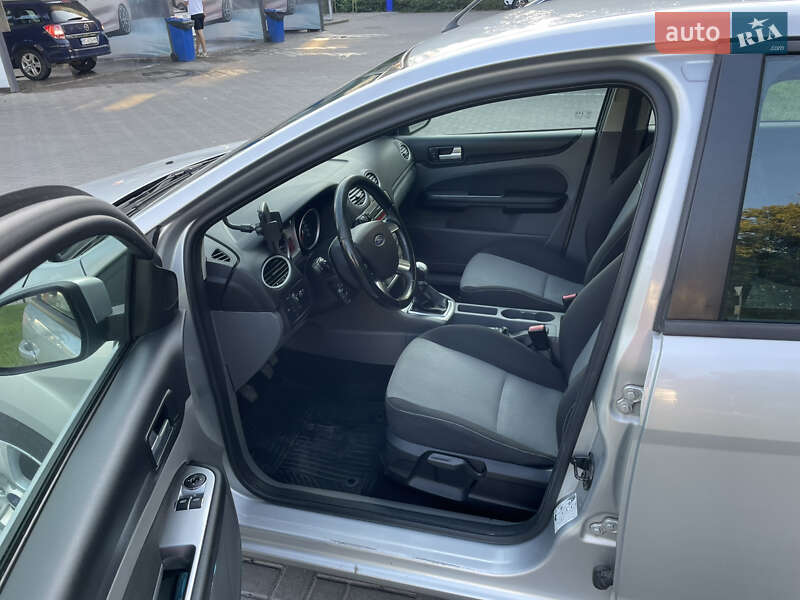 Универсал Ford Focus 2010 в Львове