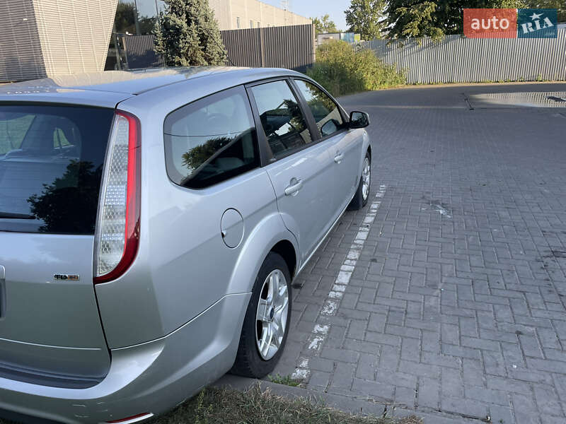 Универсал Ford Focus 2010 в Львове