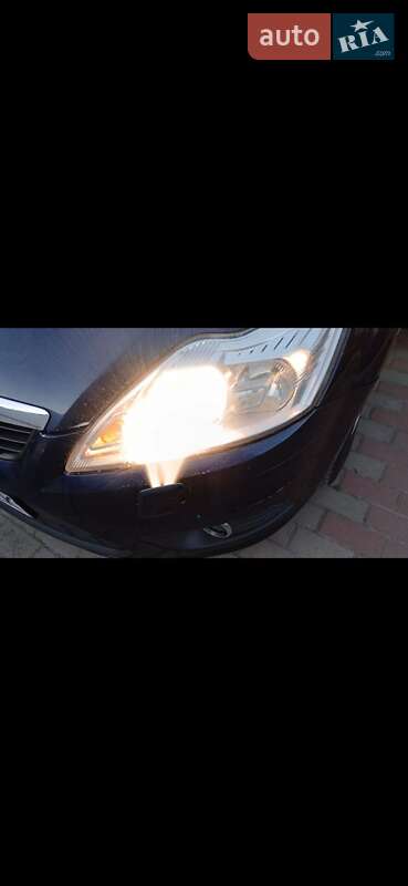 Универсал Ford Focus 2010 в Луцке фото 4 Универсал Ford Focus 2010 в Луцке