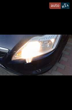 Универсал Ford Focus 2010 в 