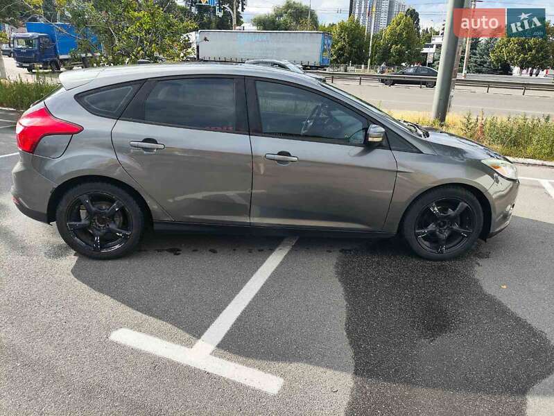 Хэтчбек Ford Focus 2012 в Киеве