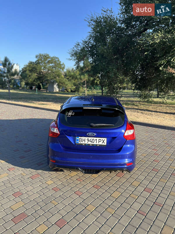 Хэтчбек Ford Focus 2014 в Измаиле