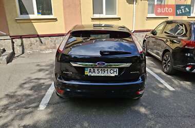 Хетчбек Ford Focus 2010 в 