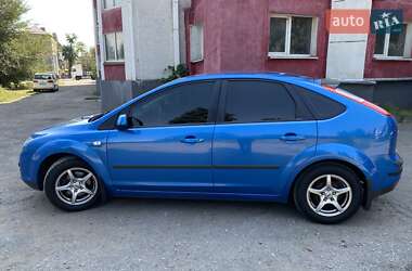 Хэтчбек Ford Focus 2007 в 