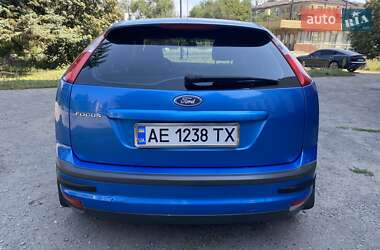 Хэтчбек Ford Focus 2007 в 