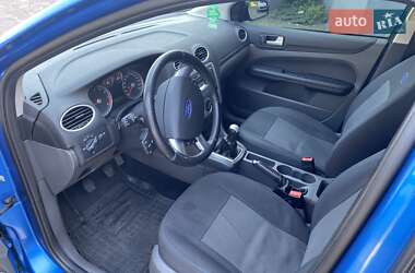 Хэтчбек Ford Focus 2007 в 