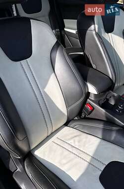 Седан Ford Focus 2014 в 