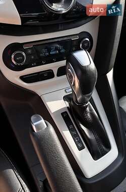 Седан Ford Focus 2014 в 