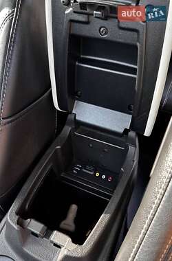 Седан Ford Focus 2014 в 