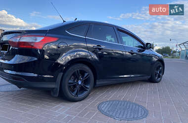 Седан Ford Focus 2012 в 