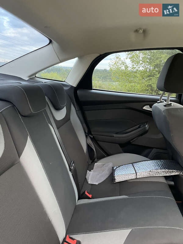 Седан Ford Focus 2013 в Ивано-Франковске фото 7 Седан Ford Focus 2013 в Ивано-Франковске