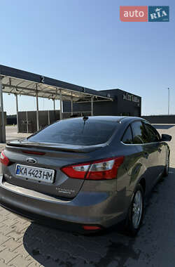 Седан Ford Focus 2012 в 