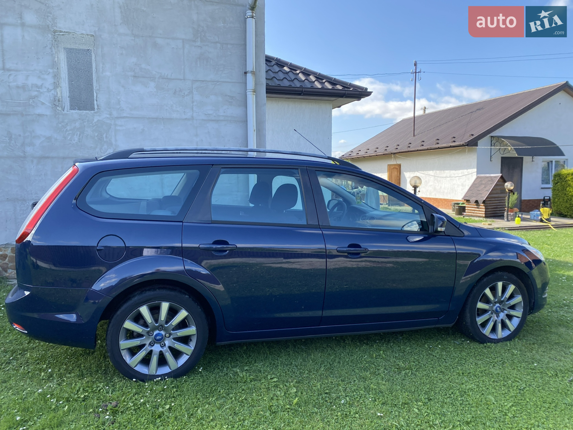 2010 Ford Focus - мініатюра 9