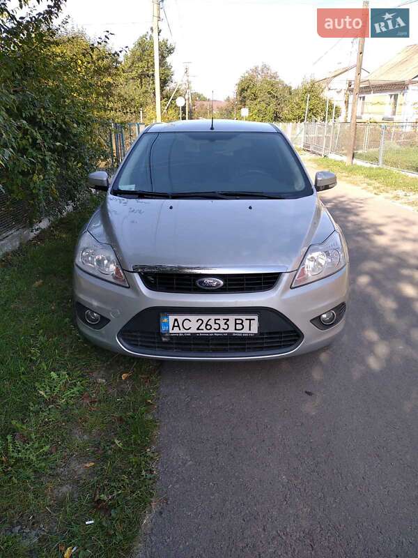 Хэтчбек Ford Focus 2010 в Ровно