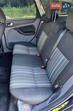 Универсал Ford Focus 2010 в 