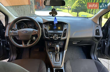 Седан Ford Focus 2017 в 