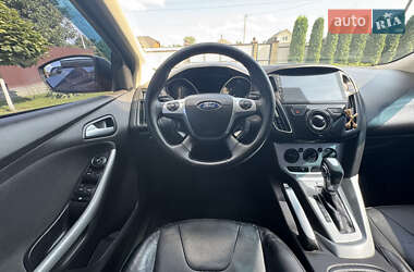 Седан Ford Focus 2013 в 
