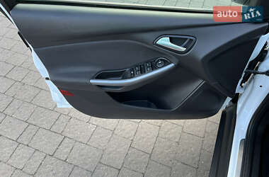 Универсал Ford Focus 2014 в 
