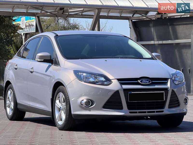 Седан Ford Focus 2013 в 