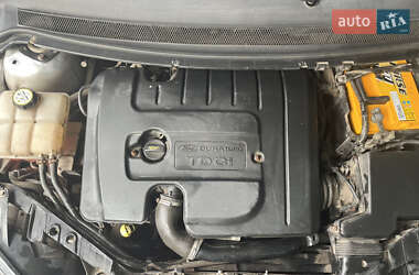 Хэтчбек Ford Focus 2007 в 