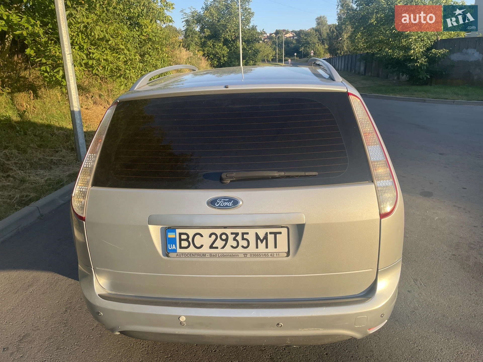 2010 Ford Focus - мініатюра 4