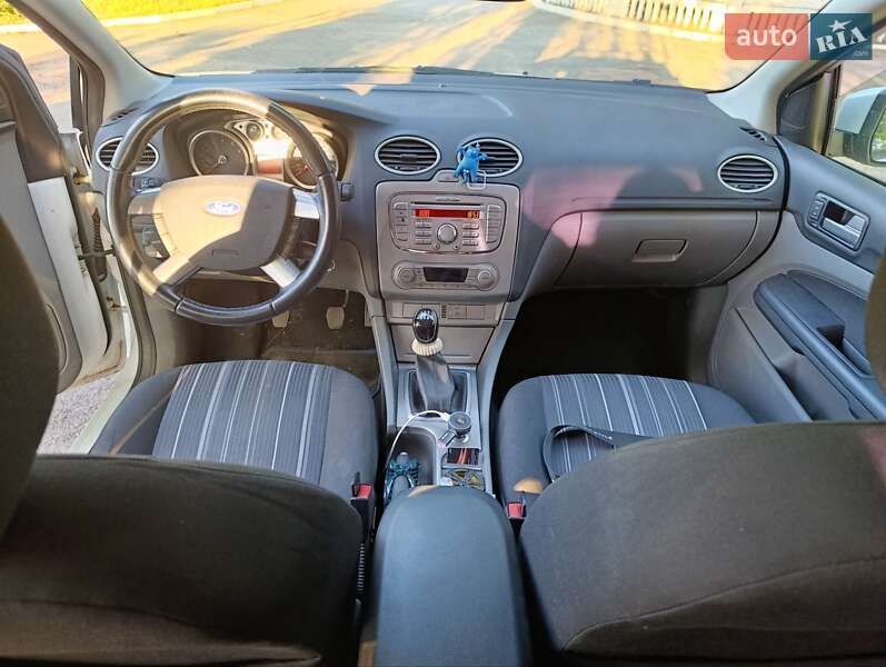Хэтчбек Ford Focus 2009 в Конотопе