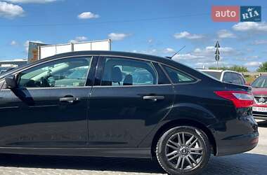 Седан Ford Focus 2013 в 