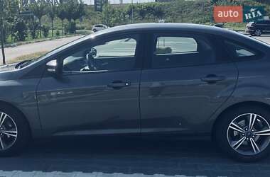 Седан Ford Focus 2017 в 