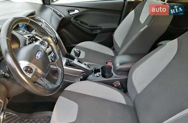 Хэтчбек Ford Focus 2013 в 