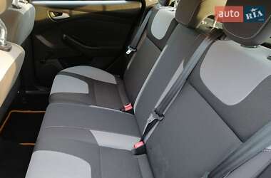 Хэтчбек Ford Focus 2013 в 