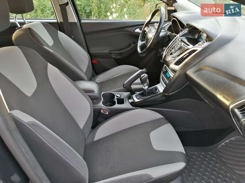 Хэтчбек Ford Focus 2013 в Здолбунове